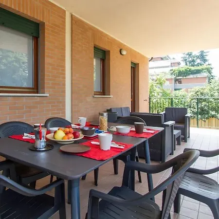 A Terrace On The Park